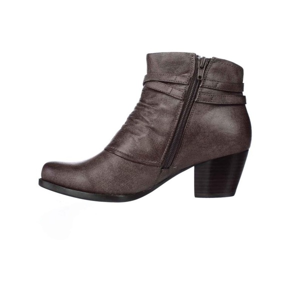 Womens BareTraps Rhapsody Cross Strap Ankle Boots, Mushroom - Picture 3 of 11